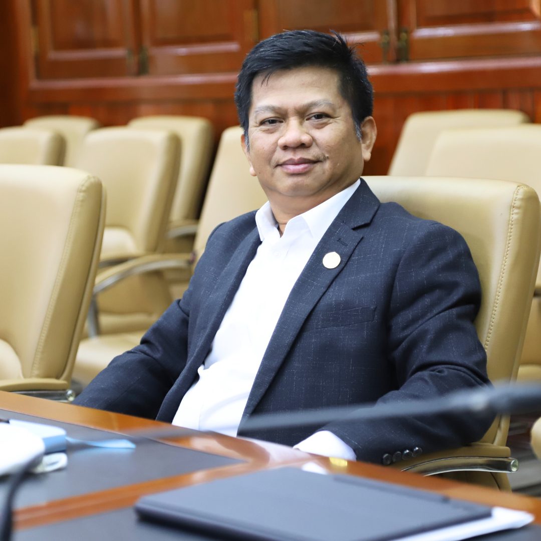 Dean of the Faculty of Digital Economy